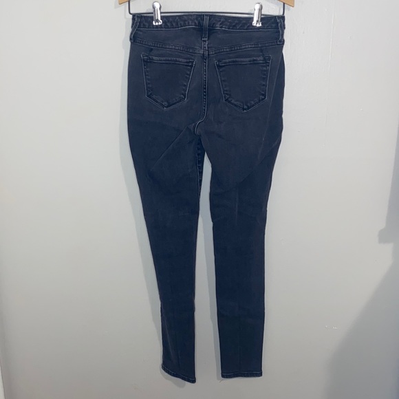🐚Adorable Black skinny jeans! - Picture 6 of 7